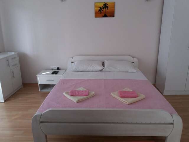 Апартаменты Nikirent Zelenika Studios Херцег-Нови-13